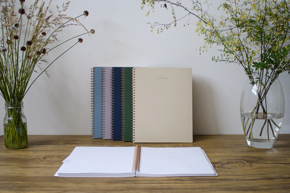 Notion vs. Obsidian: Which Knowledge Hub is Right for Your Workflow?